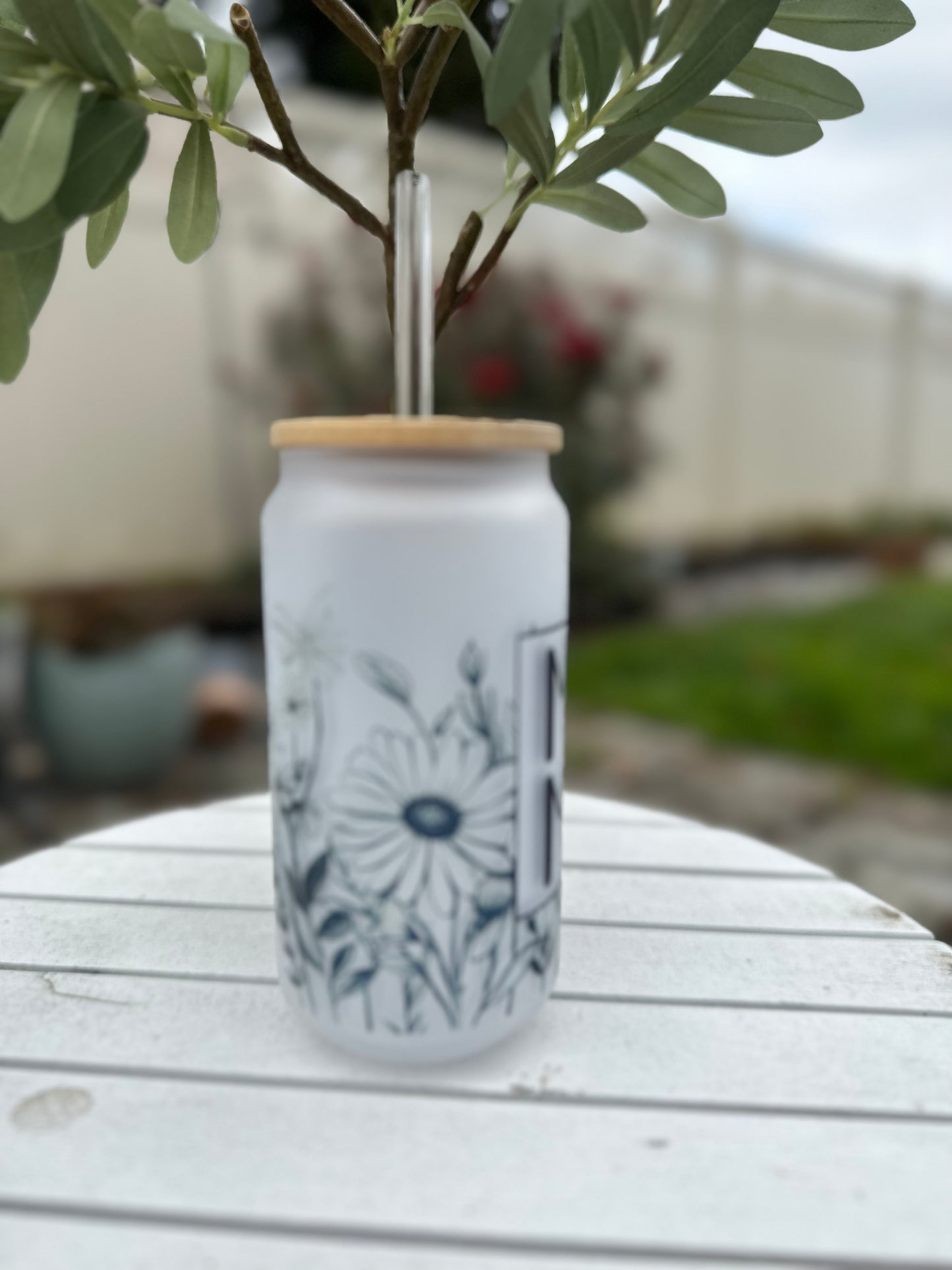 18oz Frosted Glass Can